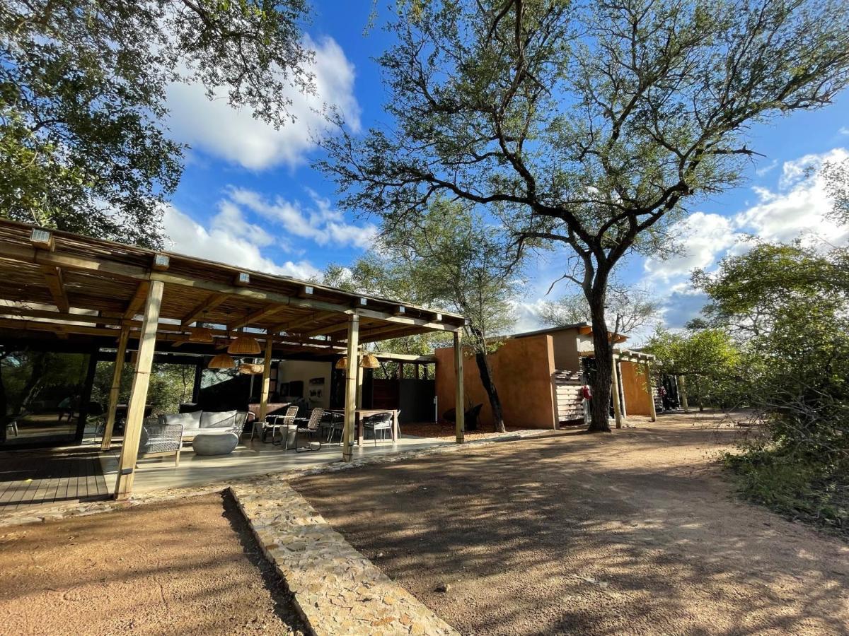 Rixile Kruger Lodge Skukuza Bagian luar foto